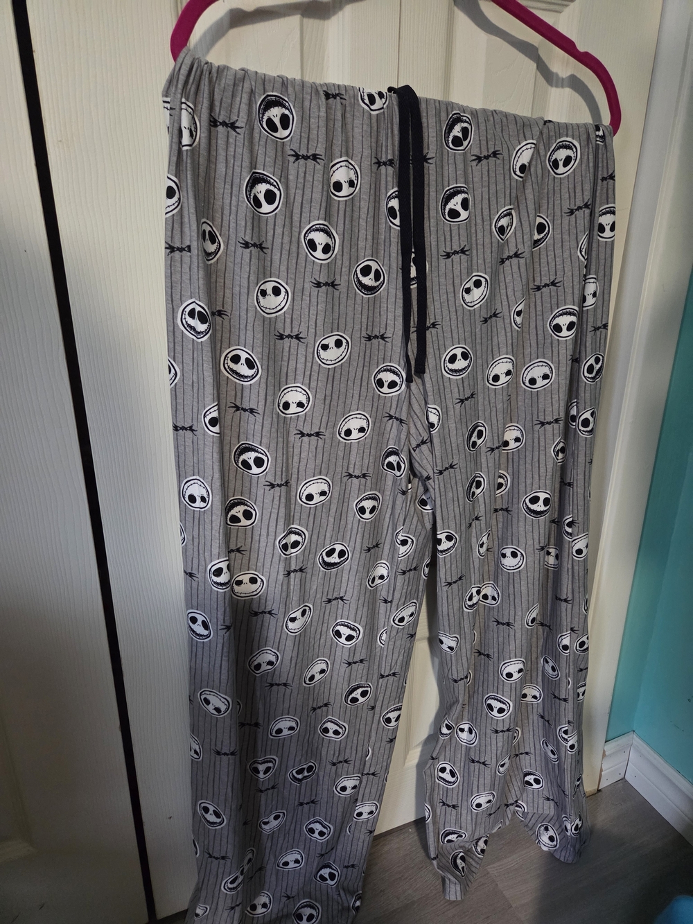The Nightmare Before Christmas XL Lounge Pants with Jack Skellington Print